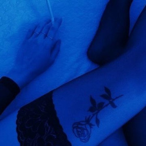 沙特妇女毛多奶大视频
